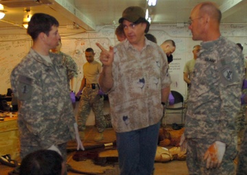 Former Special Forces medic trains troops to survive combat