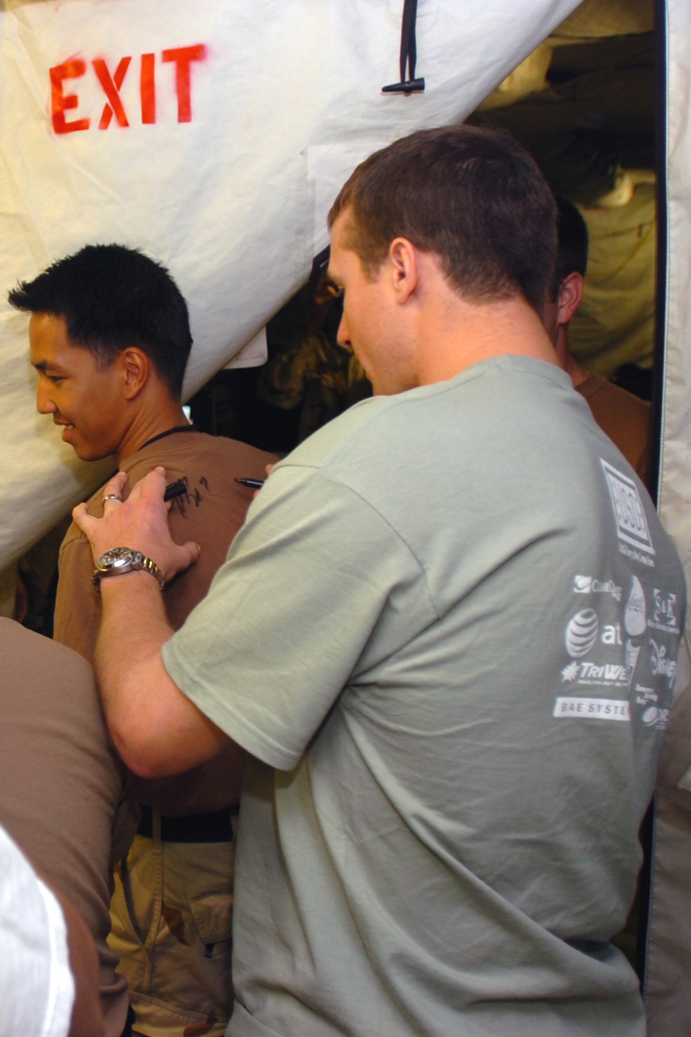 New Orleans Saints QB Drew Brees headlines NFL players visit to Kuwait