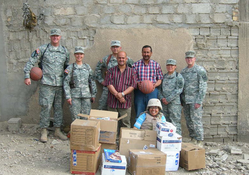 Kansas Soldiers reach out to Iraqi community with help from home