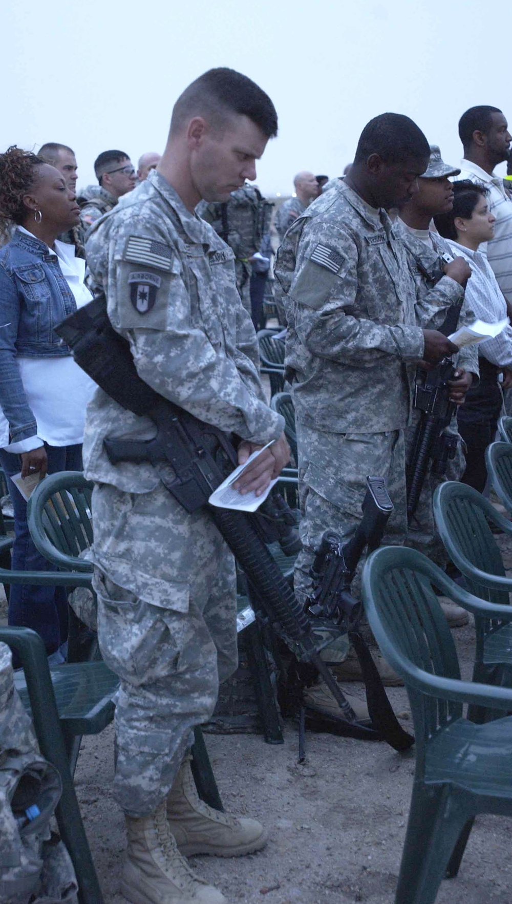 Soldiers, Civilians Celebrate Easter at Ur