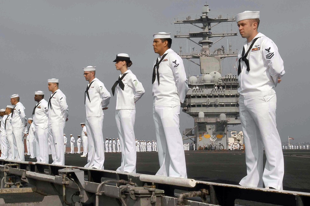 Nimitz Departs for Persian Gulf