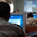 Iraqi troops plug in to computer course