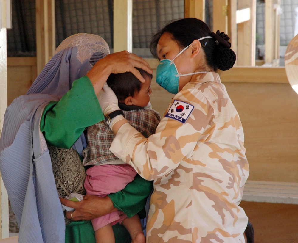 Bagram service members conduct aid at Korean hospital