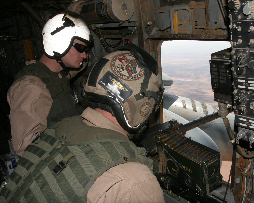 Ch-53E Super Stallion Transports Marines