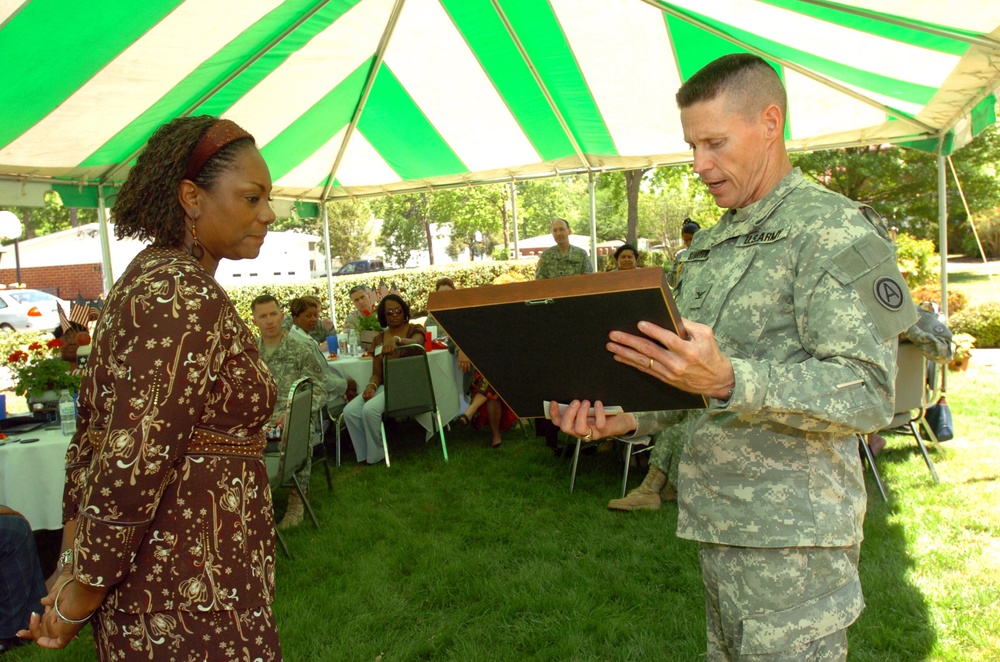 Third Army/U.S. Army Central Salutes Outstanding Volunteers