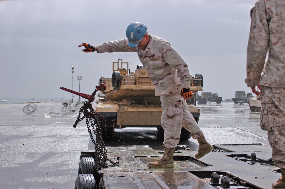 Homeward by sea: Kuwait-based Sailors help redeploy Marines