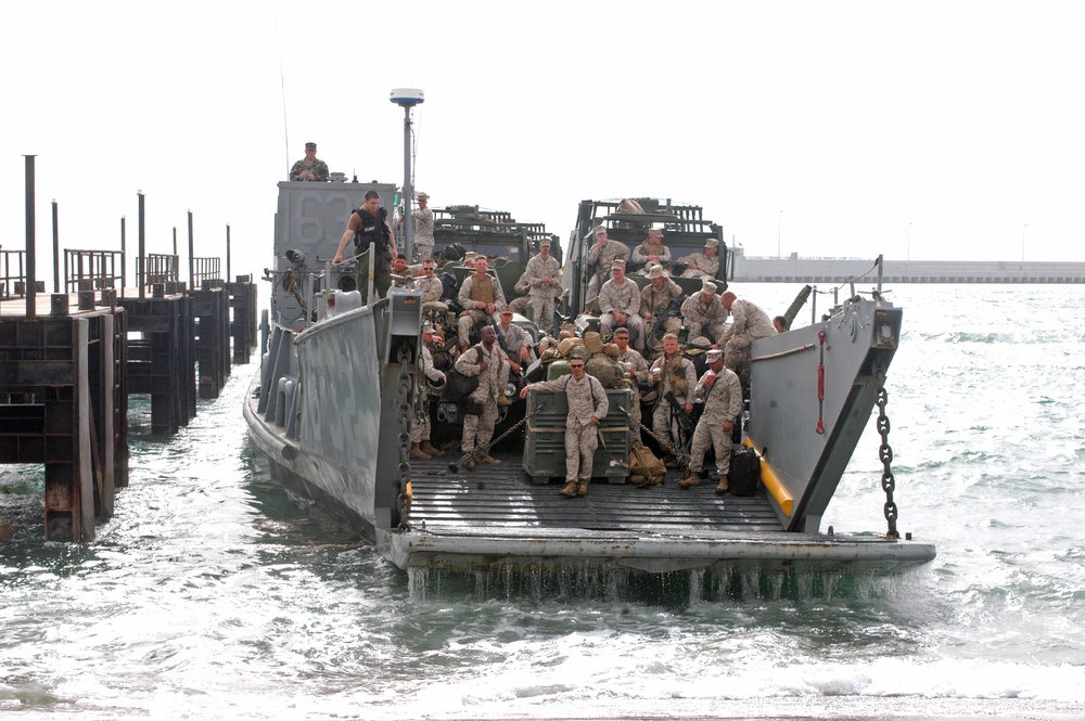 Homeward by Sea: Kuwait-based Sailors Help Redeploy Marines