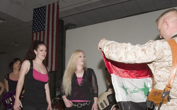 Band She performs at Hope Chapel