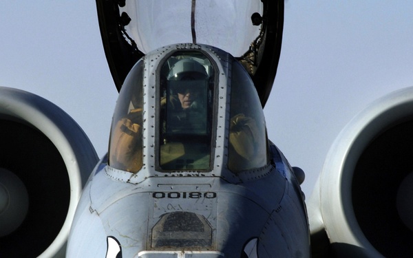 Prepping an A-10 for a sortie