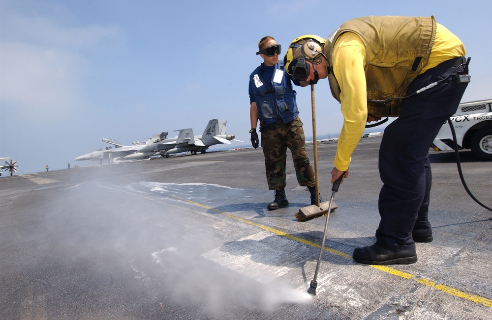USS Dwight D. Eisenhower Maintenance