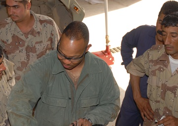 Supply, Maintenance Taught to Iraqi Army Troops