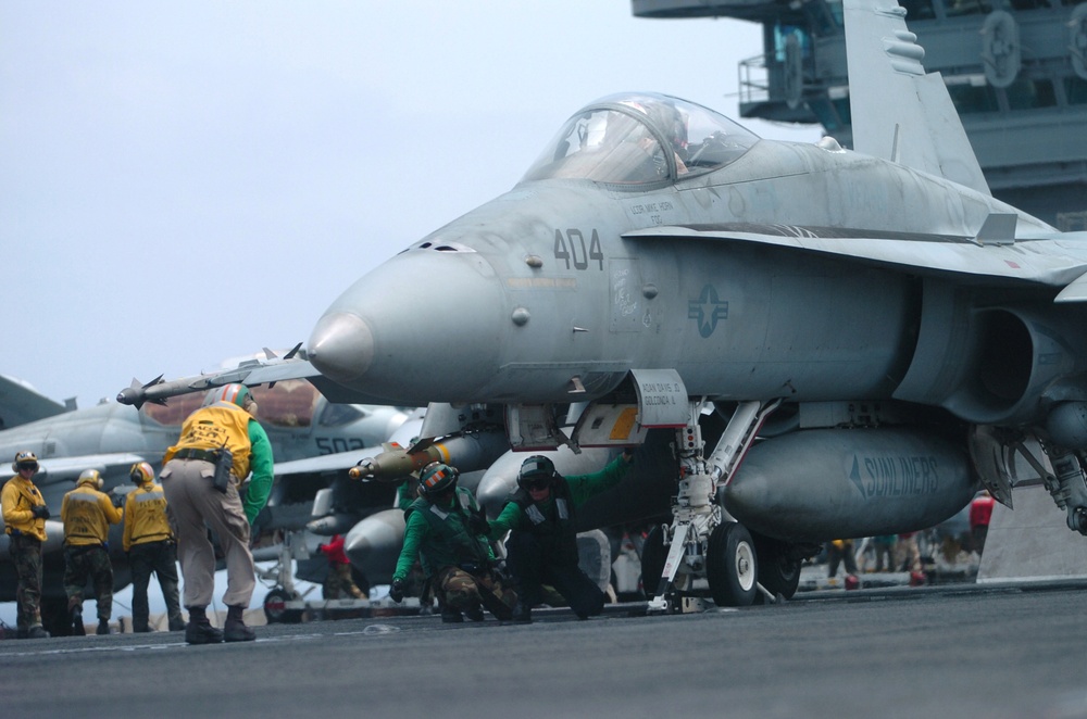 Flight ops on the USS Nimitz