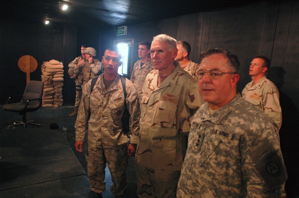 New U.S. Central Command Commander Tours U.S. Army Central Facilities in Ku