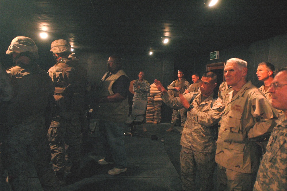 New U.S. Central Command Commander Tours U.S. Army Central Facilities in Ku