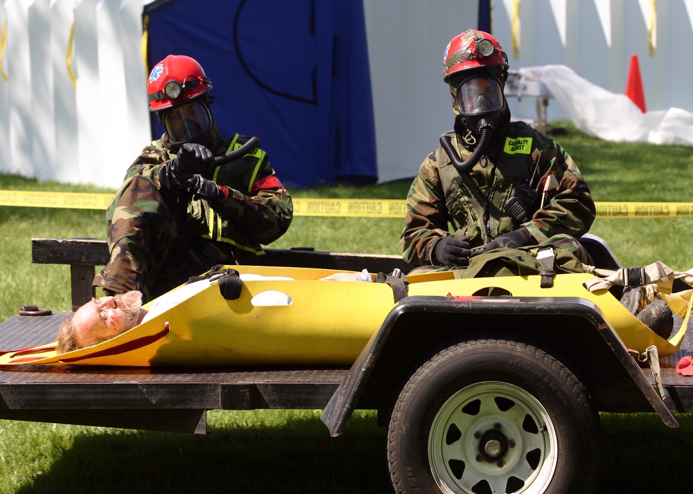 Marines extract casualties from hospital