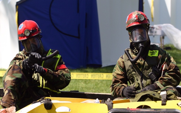 Marines extract casualties from hospital
