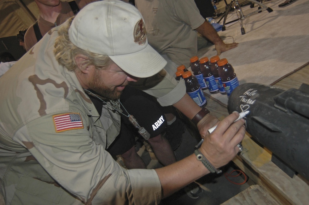 Toby Keith supports Soldiers in Afghanistan