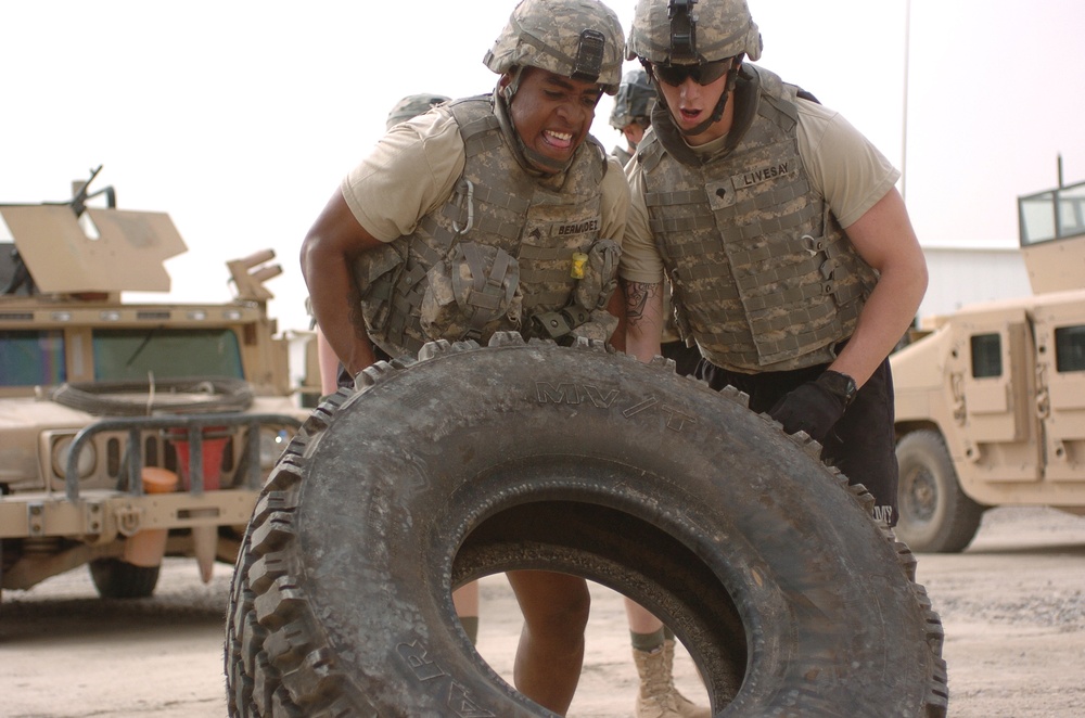 DVIDS - News - Paratroopers take part in combat athlete competition