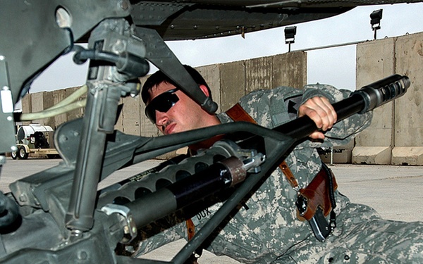 Apache Crews Keep Eyes on Mission