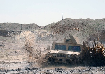 Making a Splash: New Humvee Driver Training Course Sending Troops to Iraq R
