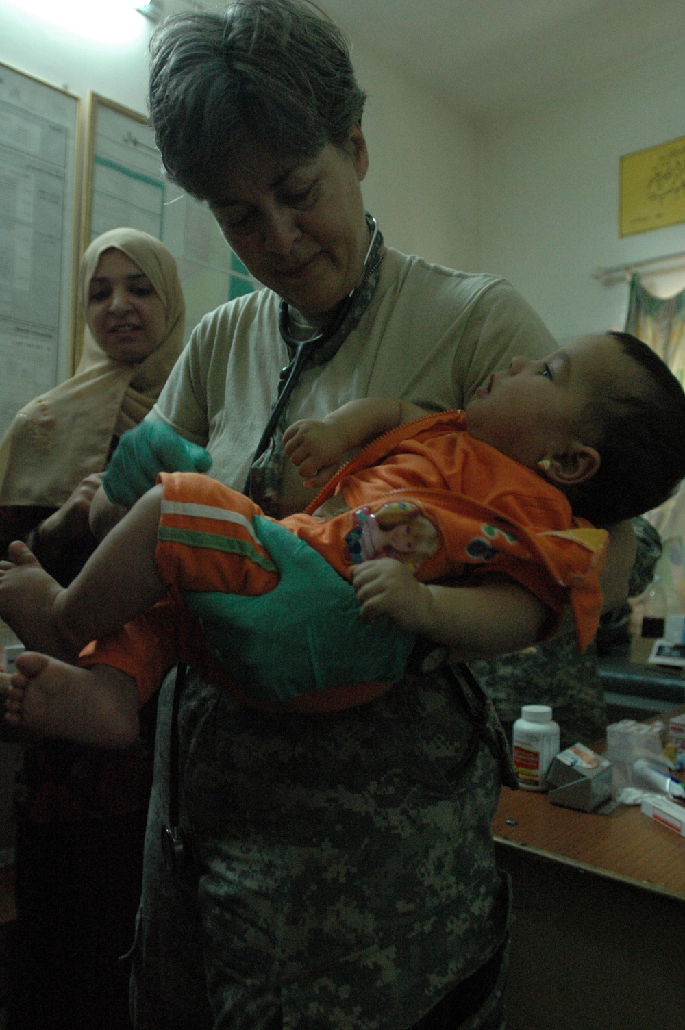 Soldiers help Iraqi doctor see over 200 patients