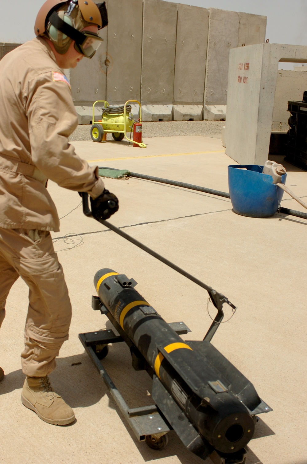 2-6 CAV Soldiers sled missiles in Kirkuk