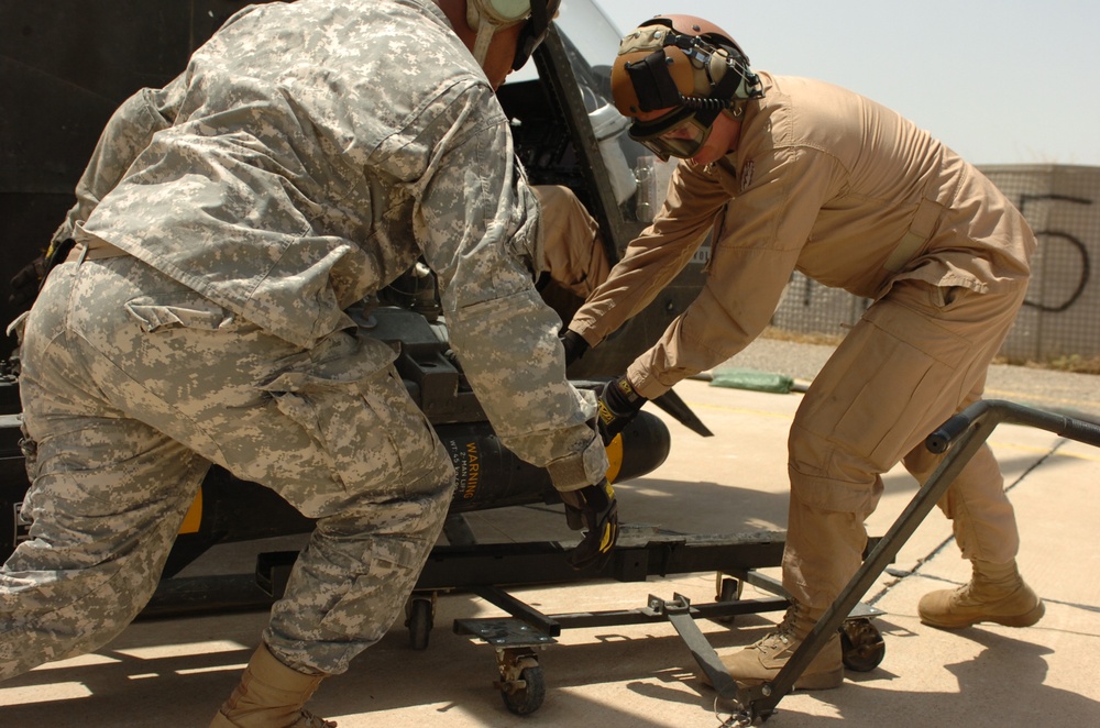 2-6 CAV Soldiers sled missiles in Kirkuk