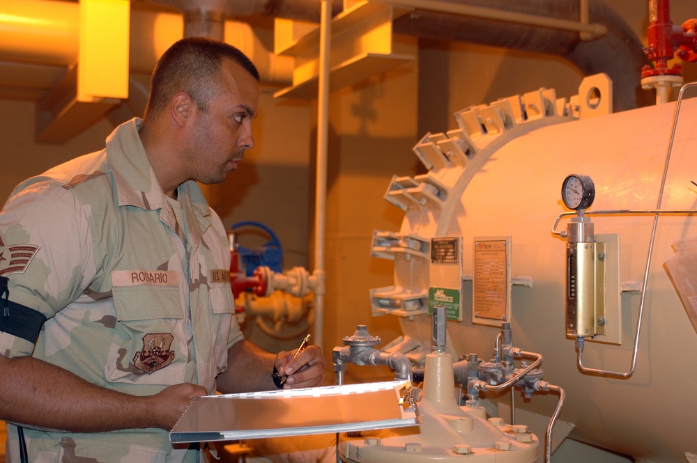 Expeditionary Airmen fuel flight at record pace