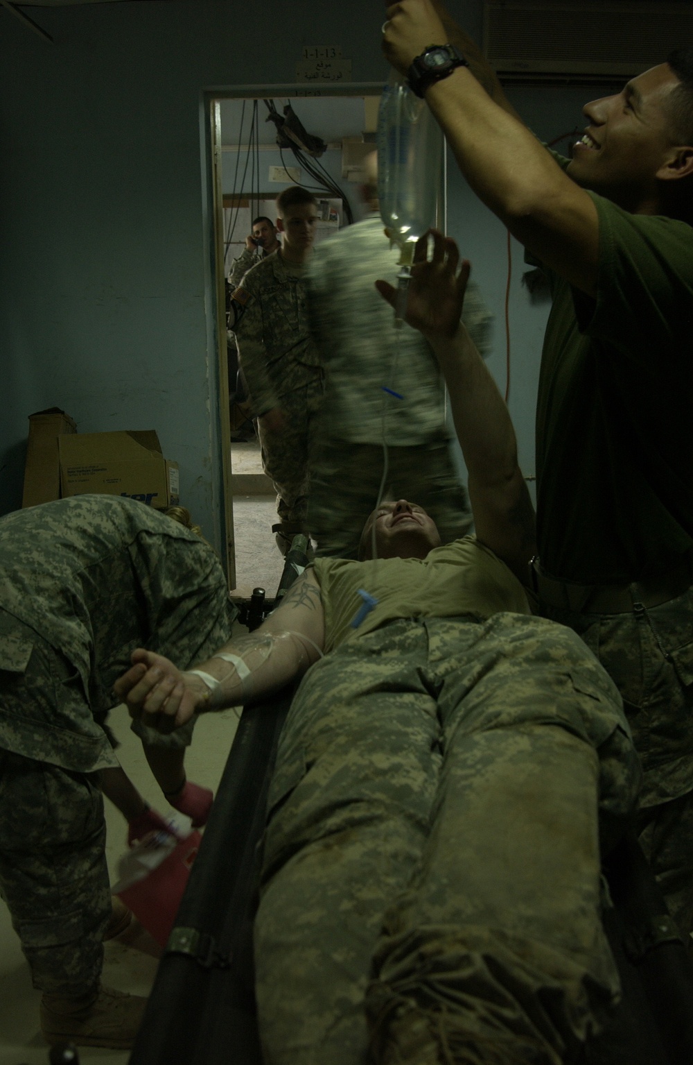 Soldiers conduct medical aid at Diyala Media Center