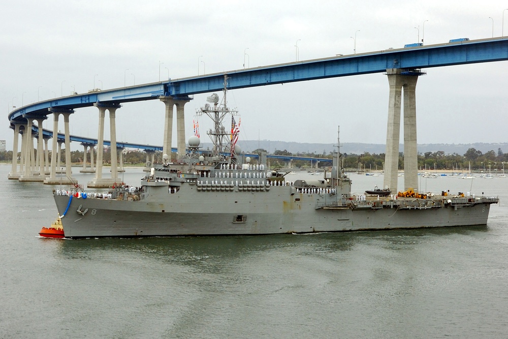 USS Dubuque Returns Home