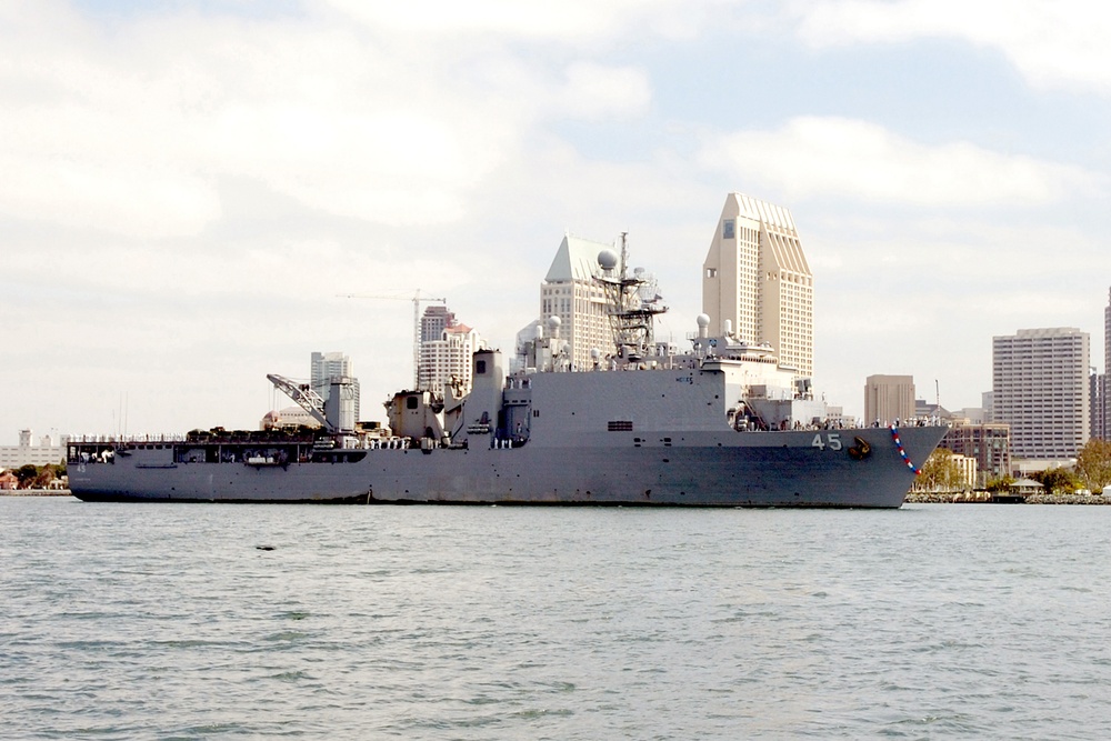 USS Comstock Returns Home