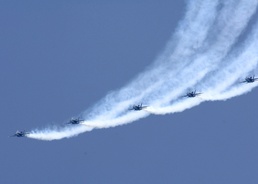 Blue Angels perform at U.S. Naval Academy