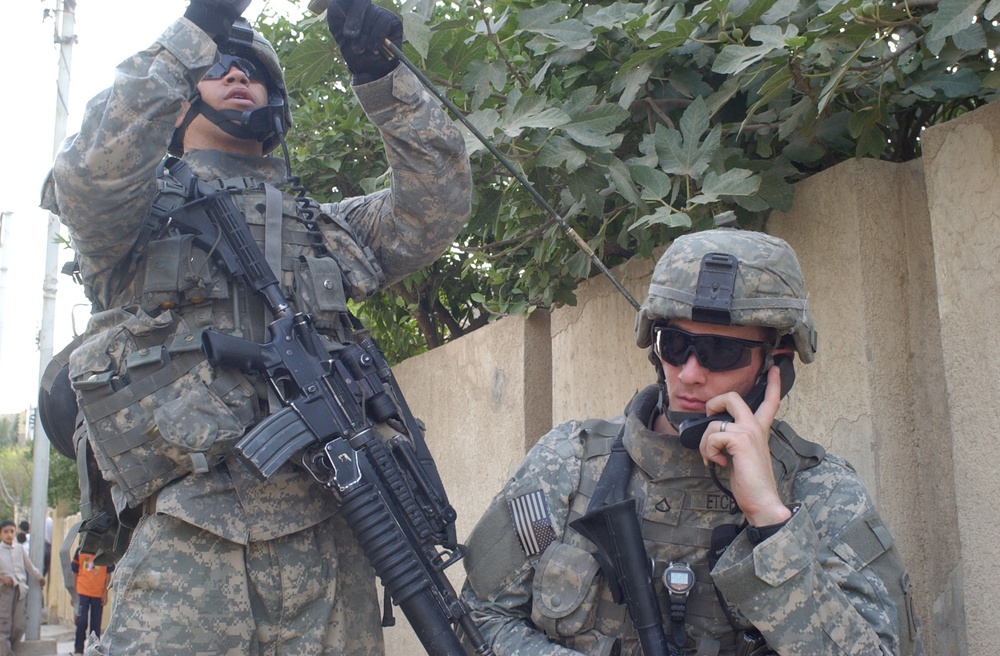 U.S. Soldiers from 325th Airborne Patrol Shaab