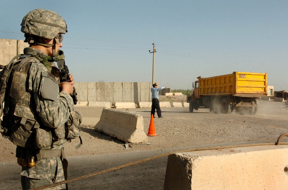 Soldiers at JSS keep stretch of major Iraqi highway open