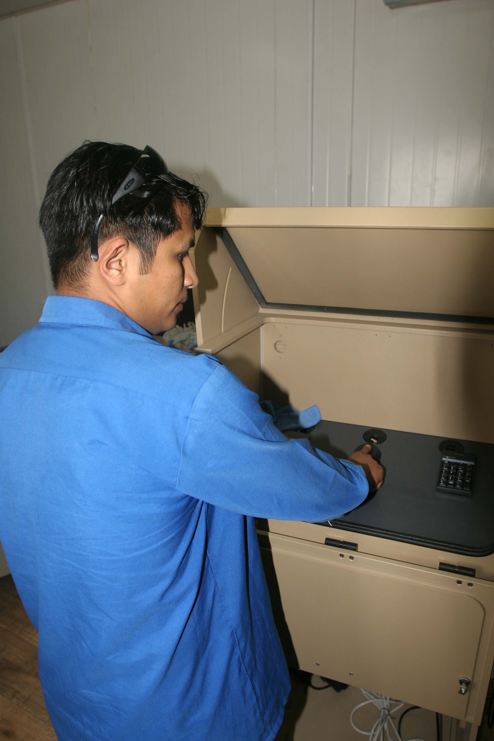 Biometric Identification System In Use in Camp Taqaddum