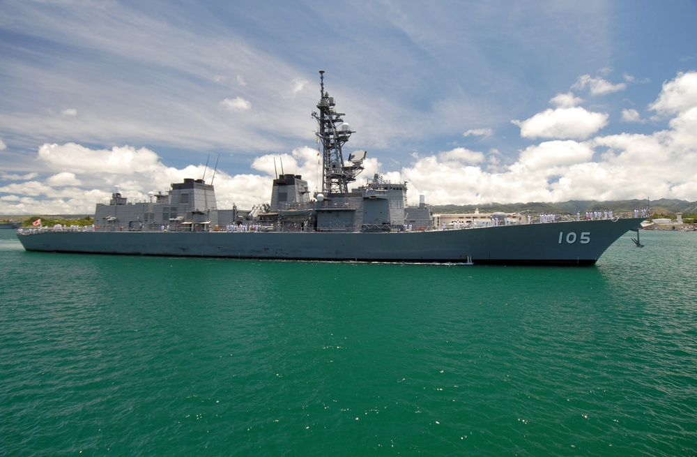 Japan Maritime Self Defense Force (JMSDF) ship JDS Inazuma Visits Pearl Har