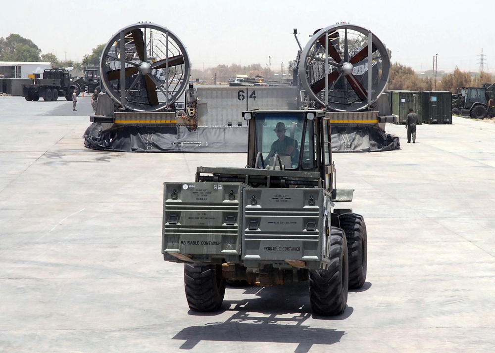 Marines Arrive in Kuwait