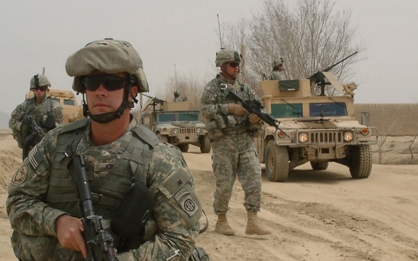 Paratroopers conduct patrols near Firebase Miri