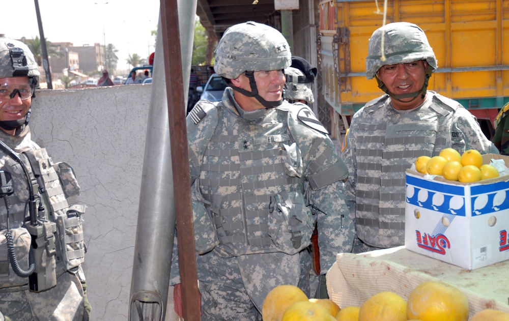 Troops Strengthen Local Baghdad Market