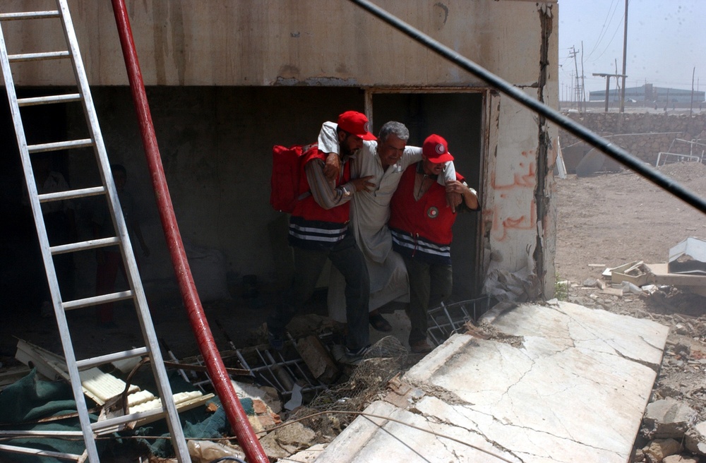 Iraqi First Responders perform Mass Casuality Excercise