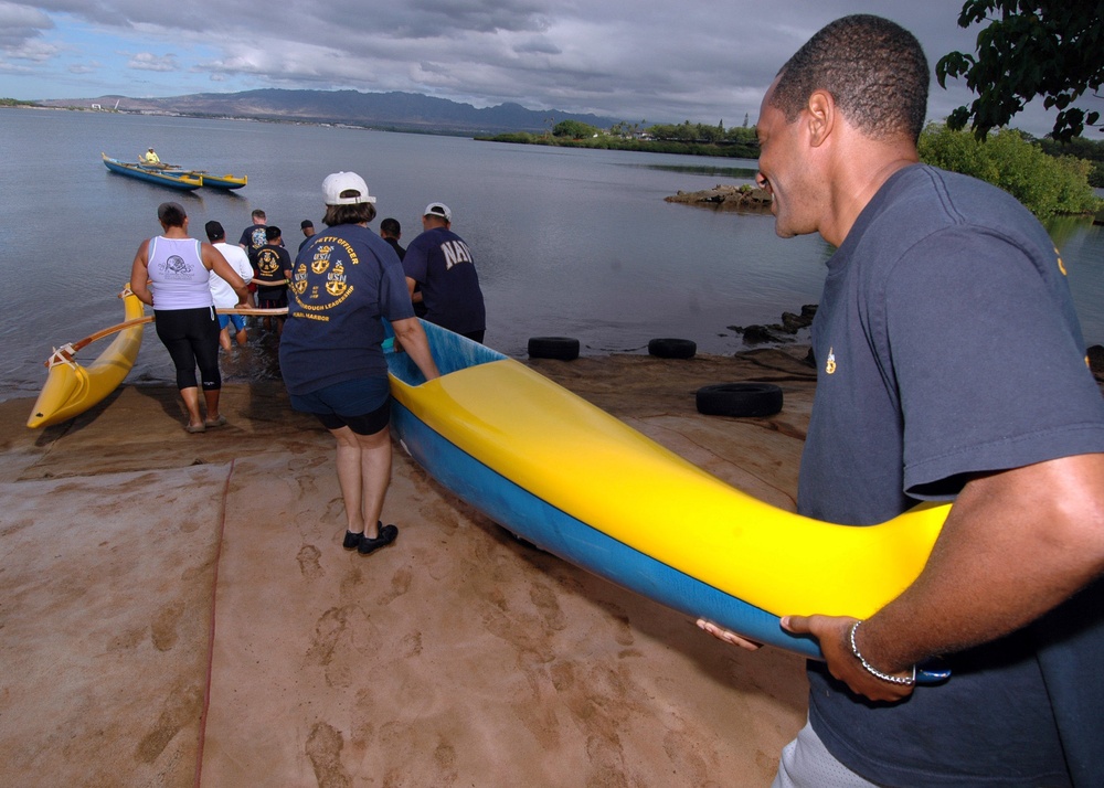 Recreation Outrigger Canoe Paddling