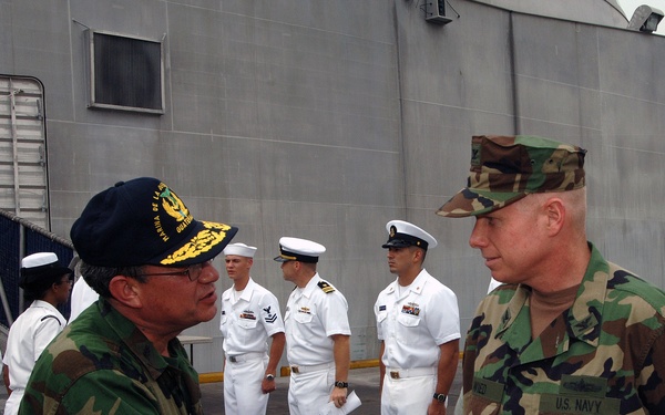 Global Fleet Station