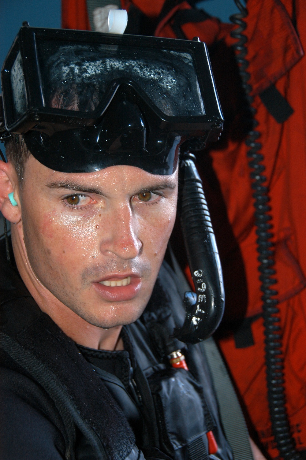 Aviation Warefare Operators Train in Search and Rescue