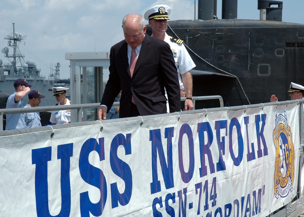 USS Norfolk Tour