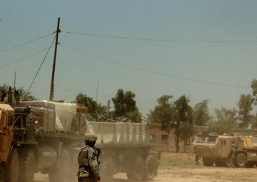 Soldiers Push Supplies to Troops in Arrowhead Ripper