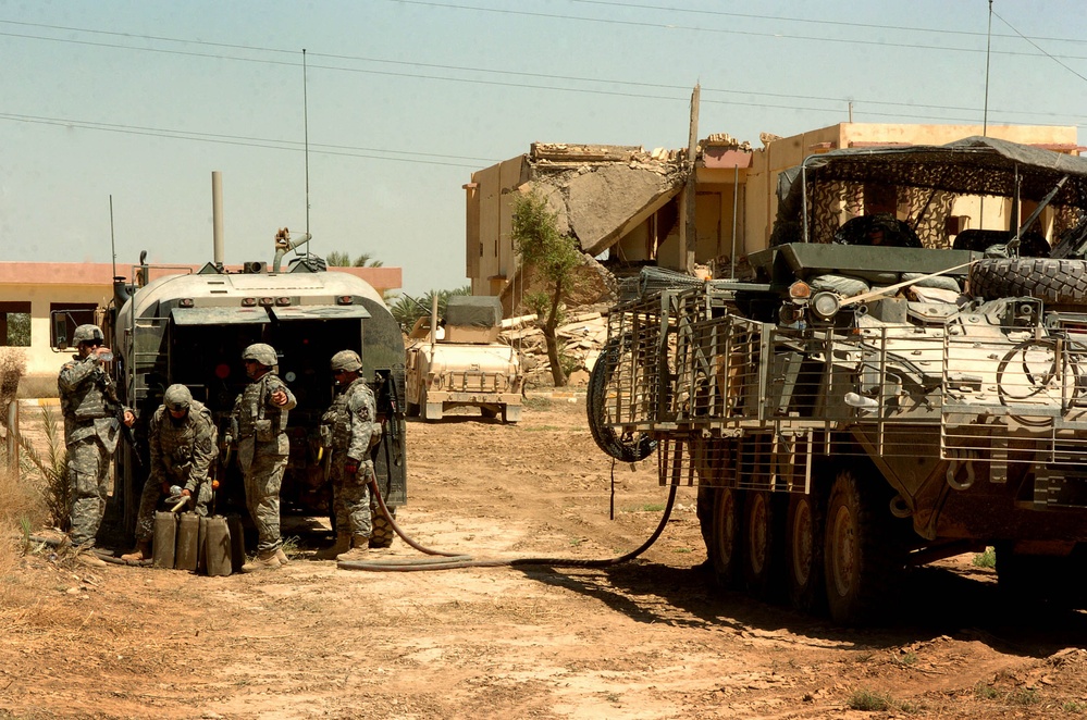 Soldiers Push Supplies to Troops in Arrowhead Ripper