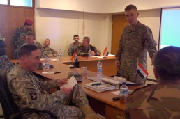 Top U.S. commander in Iraq enters the "Lions' Den"