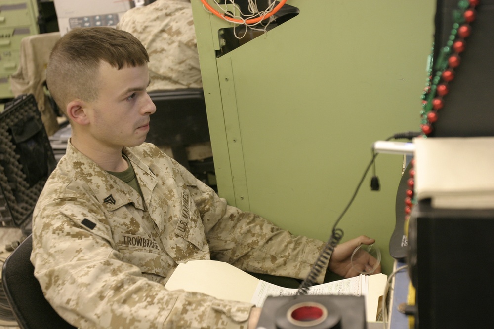 Communications Marines Keep Computers Going