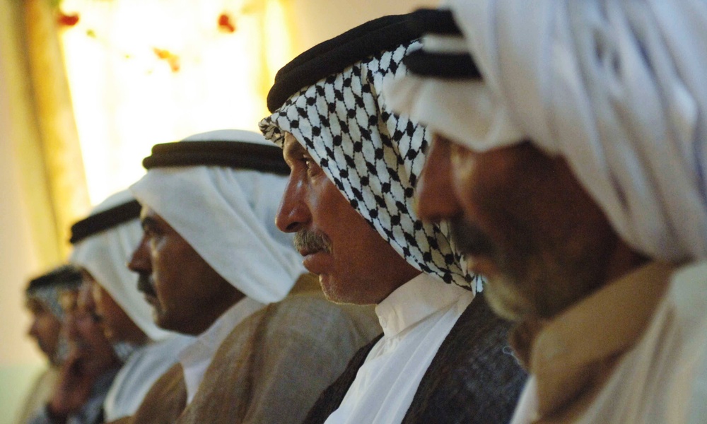 Coalition Forces Meet Shieks to Discuss Peace
