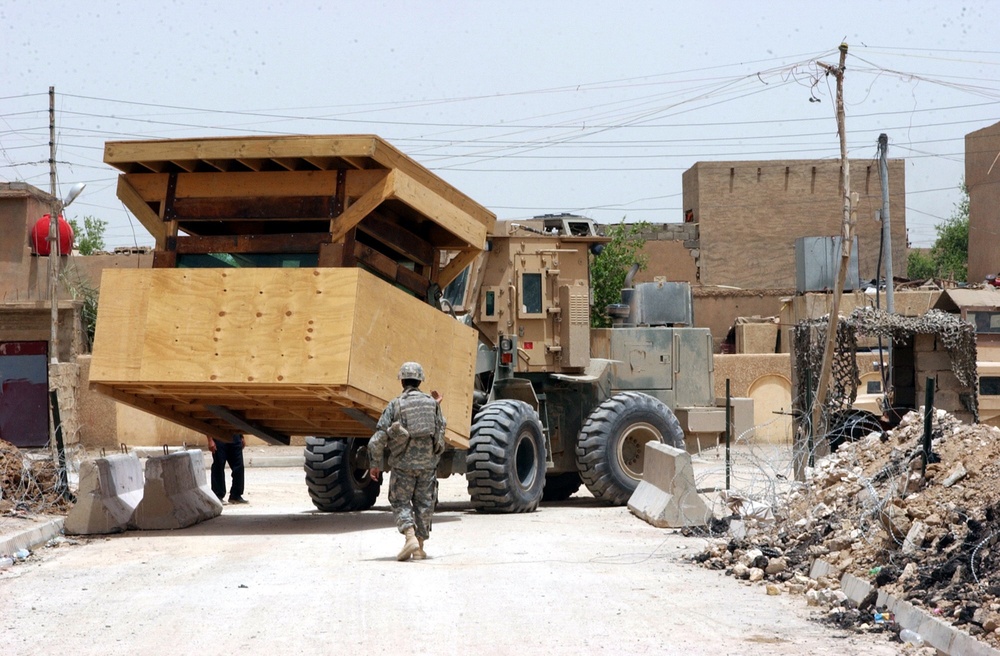 1st Brigade, 3rd Infantry Division conduct reconstruction at an Iraqi polic